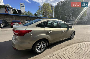 Седан Ford Focus 2016 в 