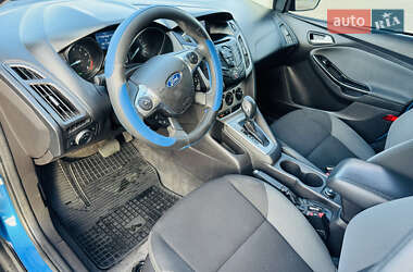 Седан Ford Focus 2011 в 