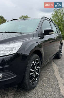 Универсал Ford Focus 2010 в 