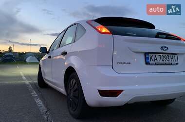 Хэтчбек Ford Focus 2011 в Ирпене