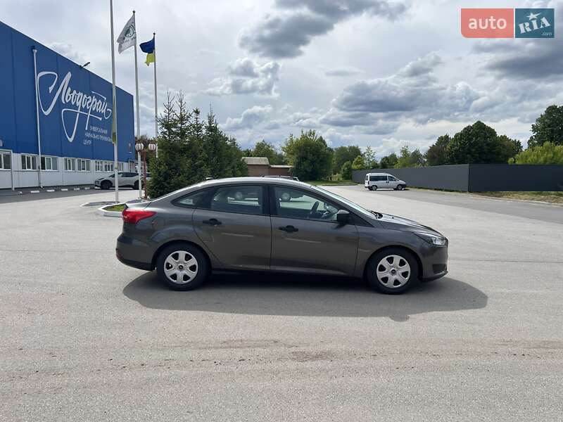 Седан Ford Focus 2016 в Богуславе
