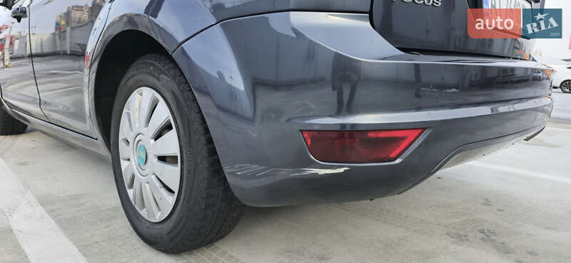 Хэтчбек Ford Focus 2008 в Киеве фото 9 Хэтчбек Ford Focus 2008 в Киеве