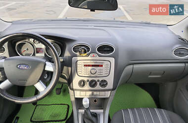 Хэтчбек Ford Focus 2008 в 