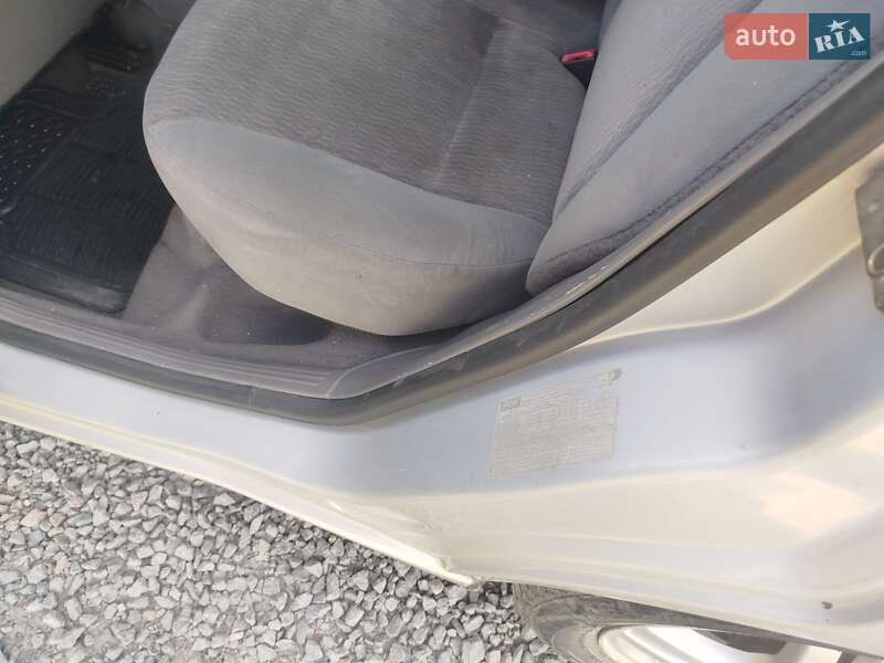 Седан Ford Focus 2000 в Рокитном