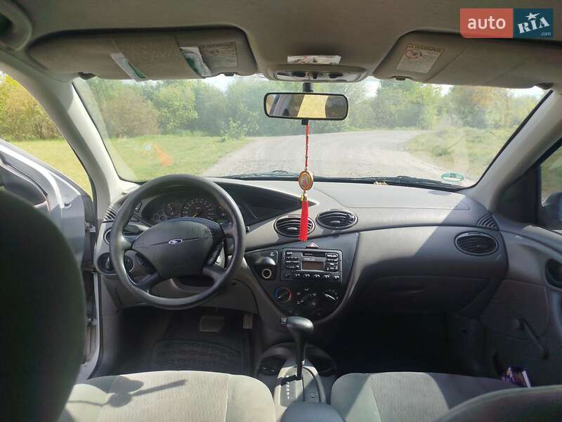 Седан Ford Focus 2000 в Рокитном