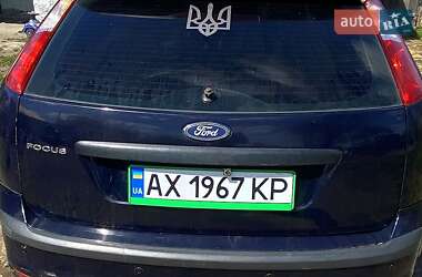 Хэтчбек Ford Focus 2005 в Новоукраинке
