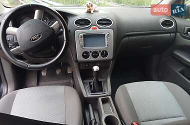 Хэтчбек Ford Focus 2007 в Ровно