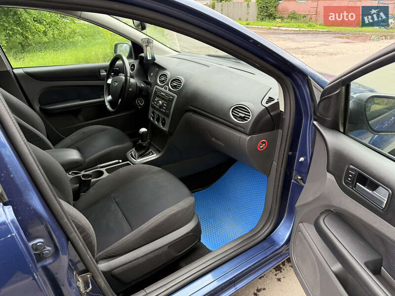 Універсал Ford Focus 2006 в Охтирці