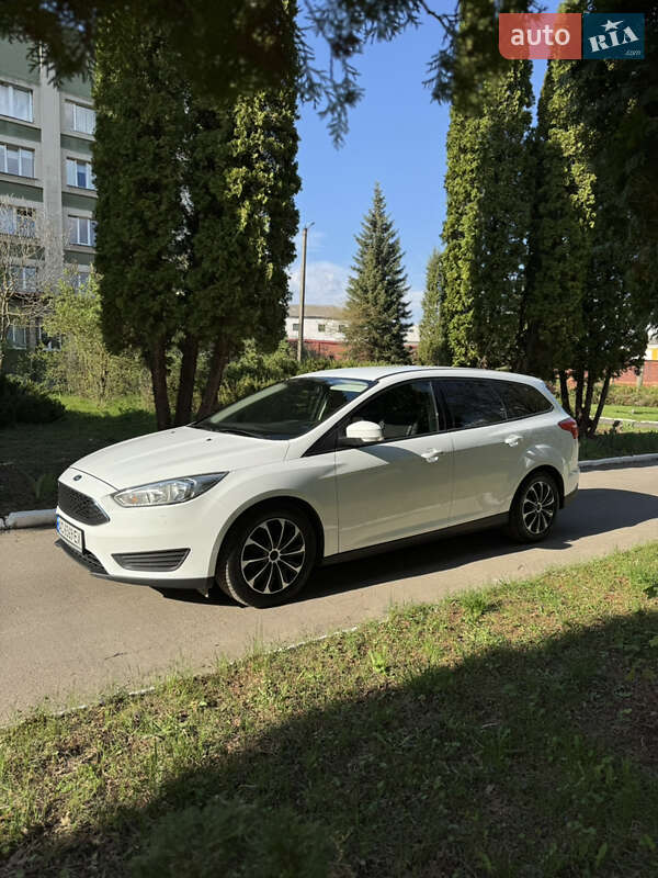 Универсал Ford Focus 2016 в Львове фото 3 Универсал Ford Focus 2016 в Львове