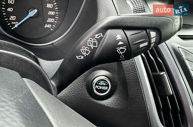 Хетчбек Ford Focus 2014 в 