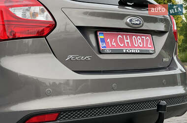 Хетчбек Ford Focus 2014 в 