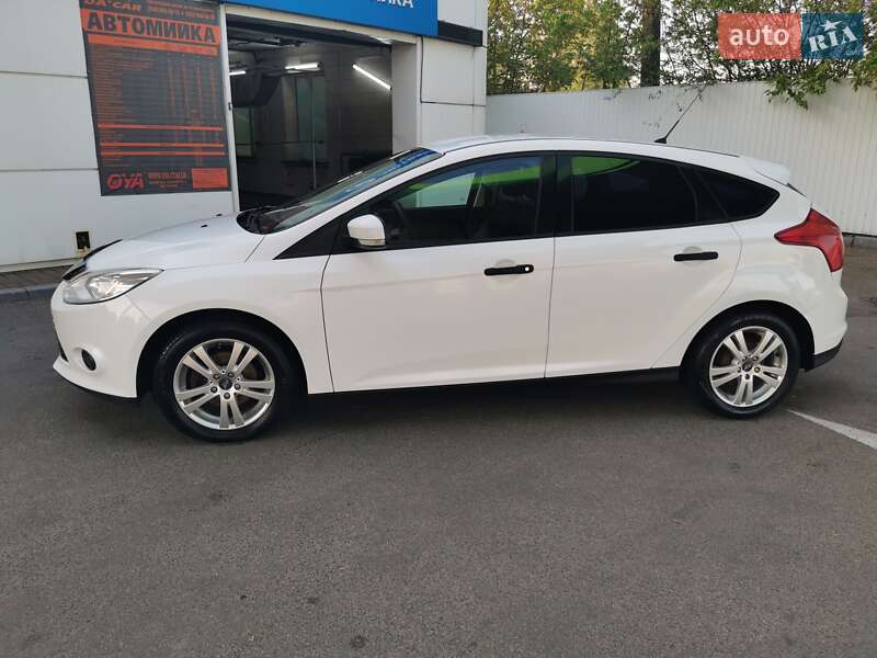 Хэтчбек Ford Focus 2012 в Киеве