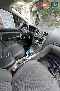 Седан Ford Focus 2010 в Шостці