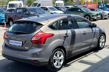 Хэтчбек Ford Focus 2013 в 