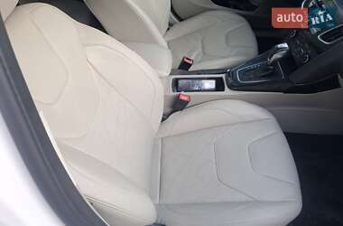 Хэтчбек Ford Focus 2015 в 