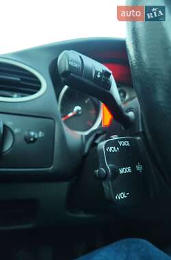 Универсал Ford Focus 2010 в 