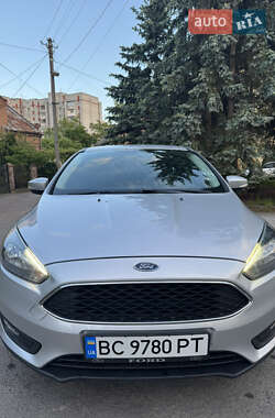 Хэтчбек Ford Focus 2016 в 