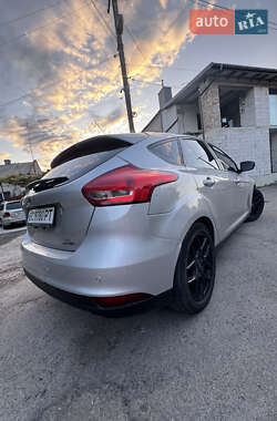 Хэтчбек Ford Focus 2016 в 