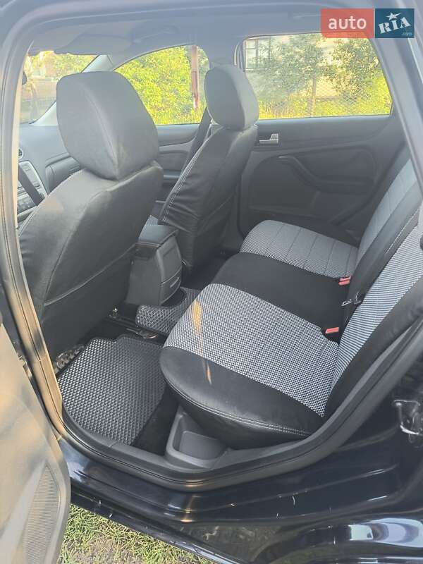 Универсал Ford Focus 2006 в Остроге