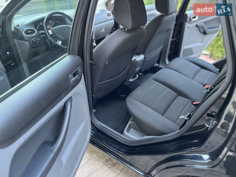 Універсал Ford Focus 2008 в Сарнах