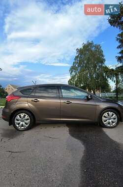 Хэтчбек Ford Focus 2017 в 