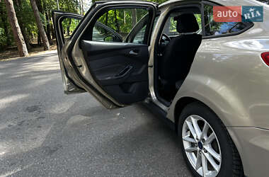 Седан Ford Focus 2014 в 