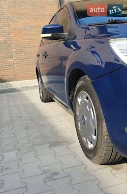Хетчбек Ford Focus 2011 в 