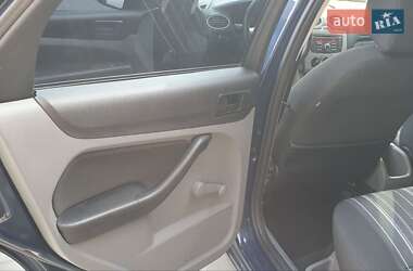 Хетчбек Ford Focus 2011 в 