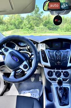 Універсал Ford Focus 2011 в 