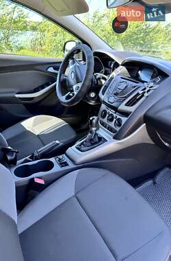 Універсал Ford Focus 2011 в 