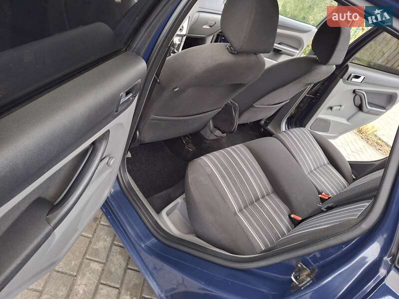 Універсал Ford Focus 2010 в Ужгороді
