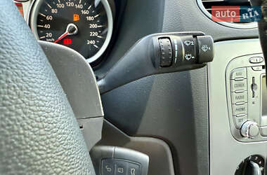 Універсал Ford Focus 2011 в 