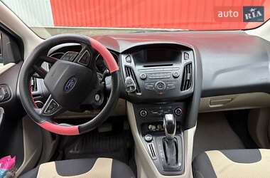 Седан Ford Focus 2015 в 