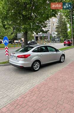 Седан Ford Focus 2016 в 