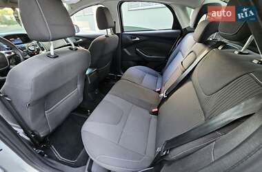 Седан Ford Focus 2011 в 