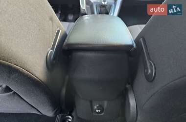 Седан Ford Focus 2011 в 