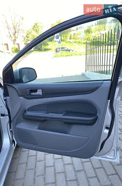 Универсал Ford Focus 2009 в 