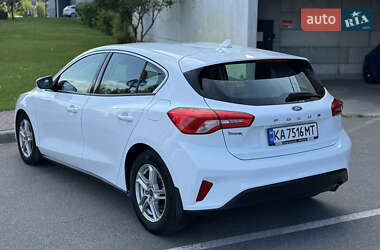 Хэтчбек Ford Focus 2018 в 