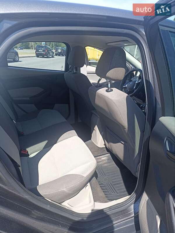 Хэтчбек Ford Focus 2011 в Запорожье