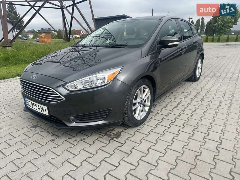 Хетчбек Ford Focus 2015 в 