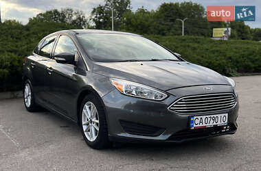 Седан Ford Focus 2016 в Умані
