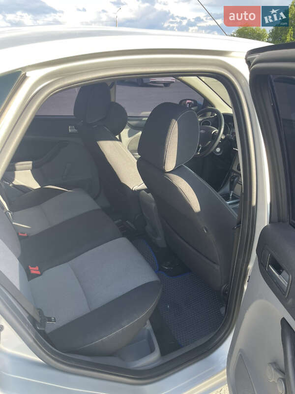 Хэтчбек Ford Focus 2010 в Запорожье
