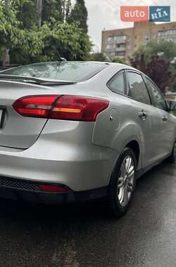Седан Ford Focus 2016 в 