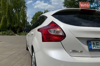 Хэтчбек Ford Focus 2013 в 