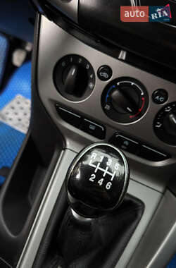 Универсал Ford Focus 2014 в 