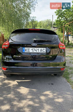 Хэтчбек Ford Focus 2016 в 