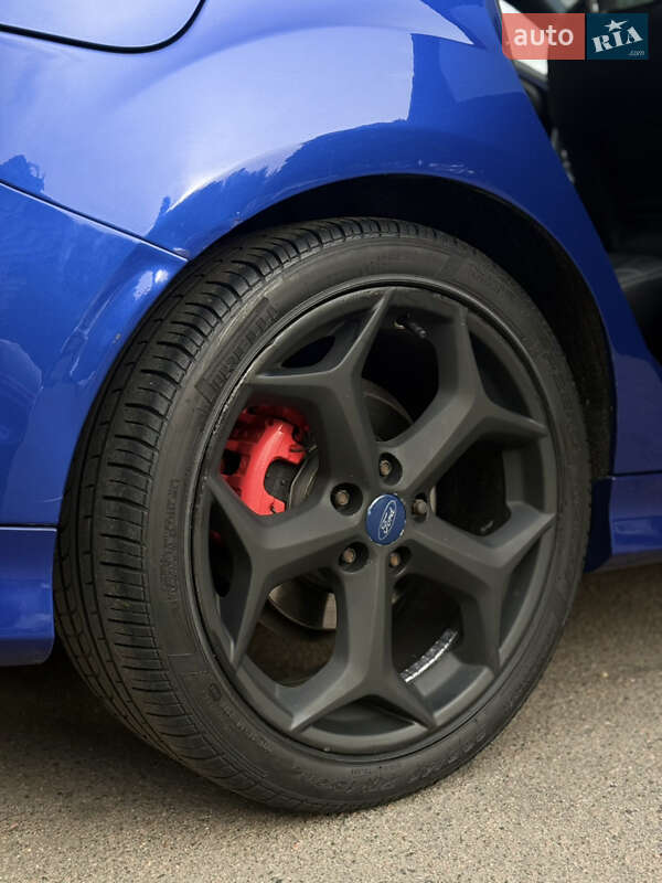 Хетчбек Ford Focus 2013 в Києві
