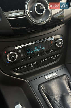 Хэтчбек Ford Focus 2013 в 