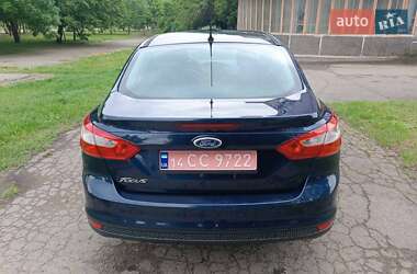 Седан Ford Focus 2011 в 