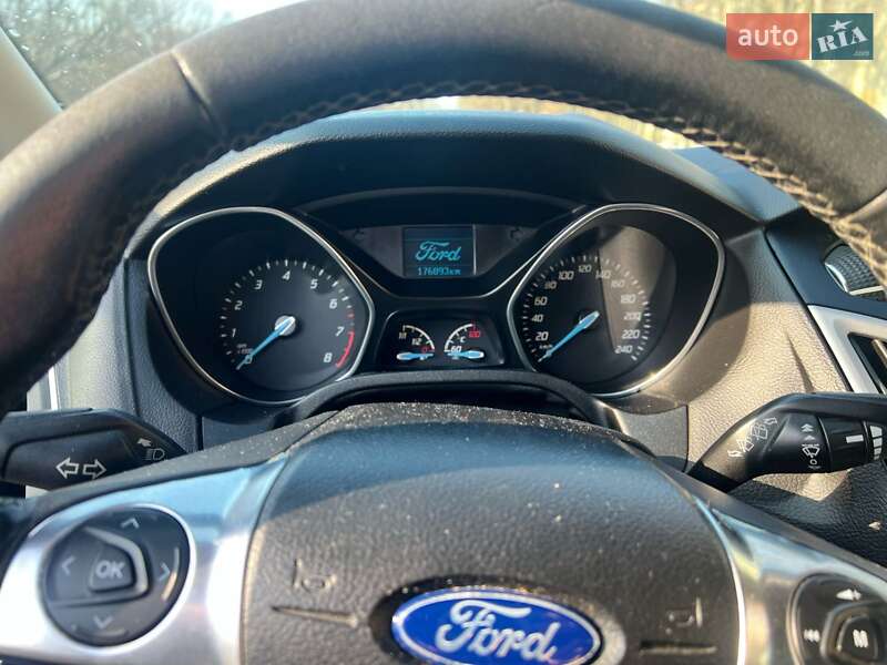 Хэтчбек Ford Focus 2013 в Харькове